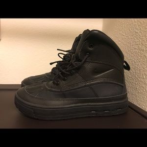NIKE Boys Woodside 2 High Boots